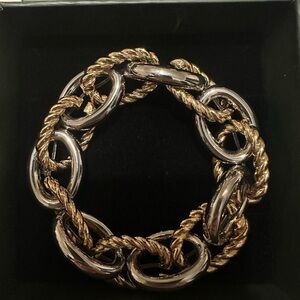 NEW  Two-Tone Interlocked Loop Bracelet – Gold & Silver Stretch Fit